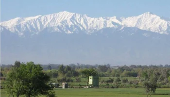 Тора-Бора: Цитадель теней в Белых Горах