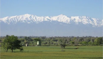 Тора Бора, хребет Сафед-Кох: Белые горы — Молчаливые Стражи Тора Бора, хребет Сафед-Кох: Белые горы — Молчаливые Стражи